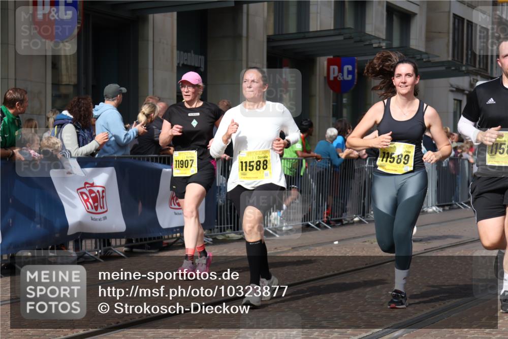 13.09.2026 - 21. swb-Marathon Bremen Strokosch-Dieckow http://msf.ph/oto/10323877 13.09.2026 11:00:00 Ziel 10144, 10677, 10758, 10801, 10810, 11016, 11045, 11126, 11129, 11524, 11525, 11547, 11587, 11588, 11589, 11623, 11907, 12018, 12105, 12106, 12190, 12291, 12352, 12394, 12530, 12531, 10175, 10236, 10355, 10669, 10691, 10758, 10867, 10928, 10929, 11054, 11056, 11071, 11089, 11158, 11159, 11160, 11194, 11250, 11259, 11419, 11427, 11445, 11453, 11501, 11528, 11637, 11803, 11879, 11904, 12123, 12138, 12238, 12239, 12242, 12243, 12274 meine-sportfotos.de
