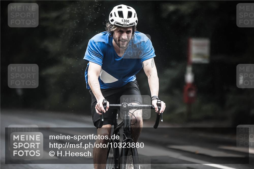 13.09.2026 - Stadtparktriathlon H.Heesch http://msf.ph/oto/10323880 13.09.2026 12:41:22 Radfahren 1131, 1143, 1224, 1235, 1281, 1300 meine-sportfotos.de