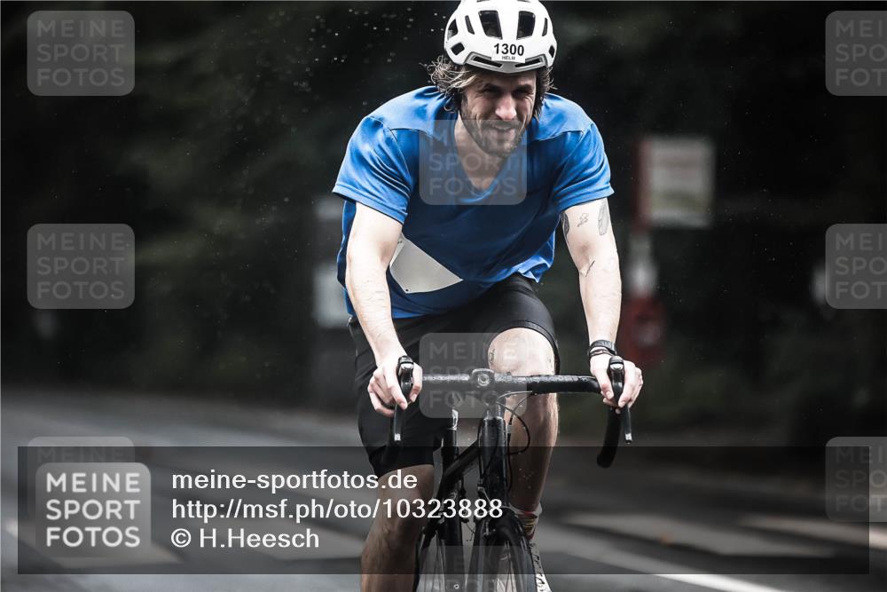 13.09.2026 - Stadtparktriathlon H.Heesch http://msf.ph/oto/10323888 13.09.2026 12:41:22 Radfahren 1131, 1143, 1224, 1235, 1281, 1300 meine-sportfotos.de