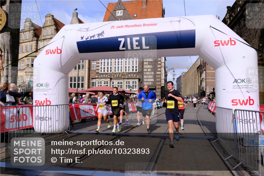 13.09.2026 - 21. swb-Marathon Bremen Tim E. http://msf.ph/oto/10323893 13.09.2026 10:59:59 Ziel 10147, 10236, 10355, 10669, 10745, 10928, 10929, 11054, 11056, 11089, 11194, 11207, 11419, 11501, 11519, 11594, 11803, 12138, 12242, 12243, 12480, 12481, 12527 meine-sportfotos.de