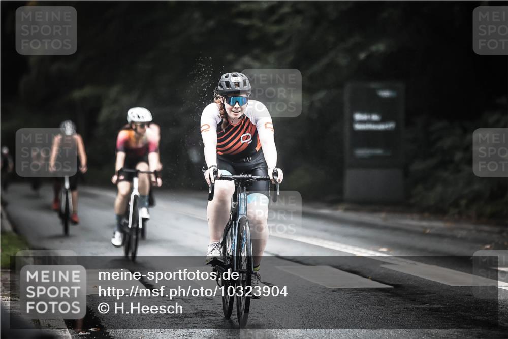 13.09.2026 - Stadtparktriathlon H.Heesch http://msf.ph/oto/10323904 13.09.2026 12:41:27 Radfahren 1093, 1099, 1131, 1143, 1224, 1235, 1300 meine-sportfotos.de