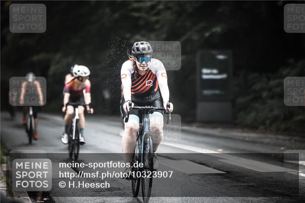 13.09.2026 - Stadtparktriathlon H.Heesch http://msf.ph/oto/10323907 13.09.2026 12:41:27 Radfahren 1093, 1099, 1131, 1143, 1224, 1235, 1300 meine-sportfotos.de