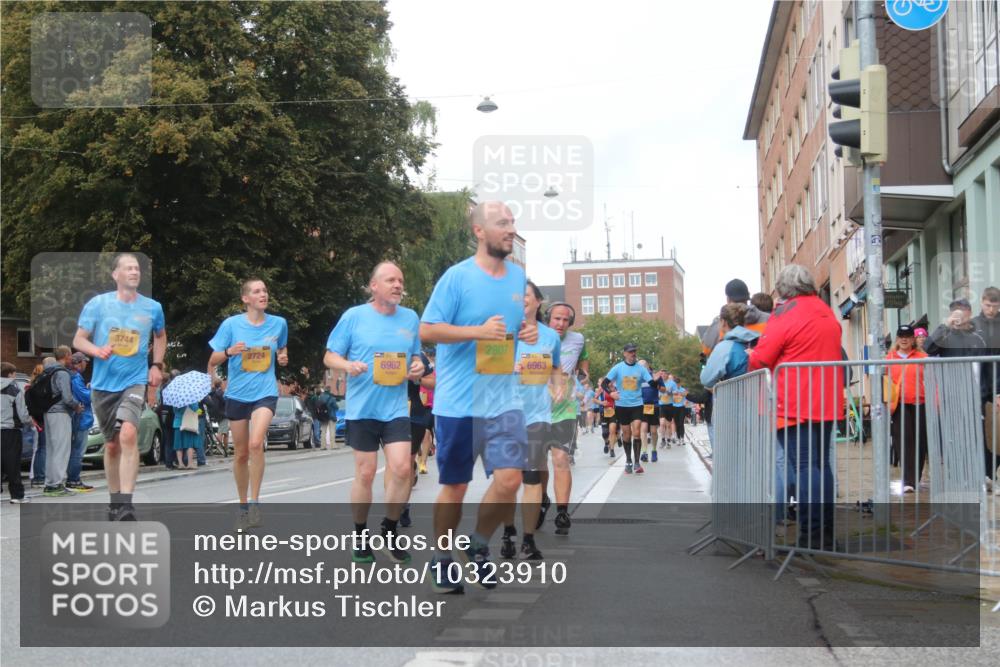 13.09.2026 - Kiel Lauf Markus Tischler http://msf.ph/oto/10323910 13.09.2026 11:01:31 Fleethörn 3744, 2724, 6962, 2807, 6963 meine-sportfotos.de