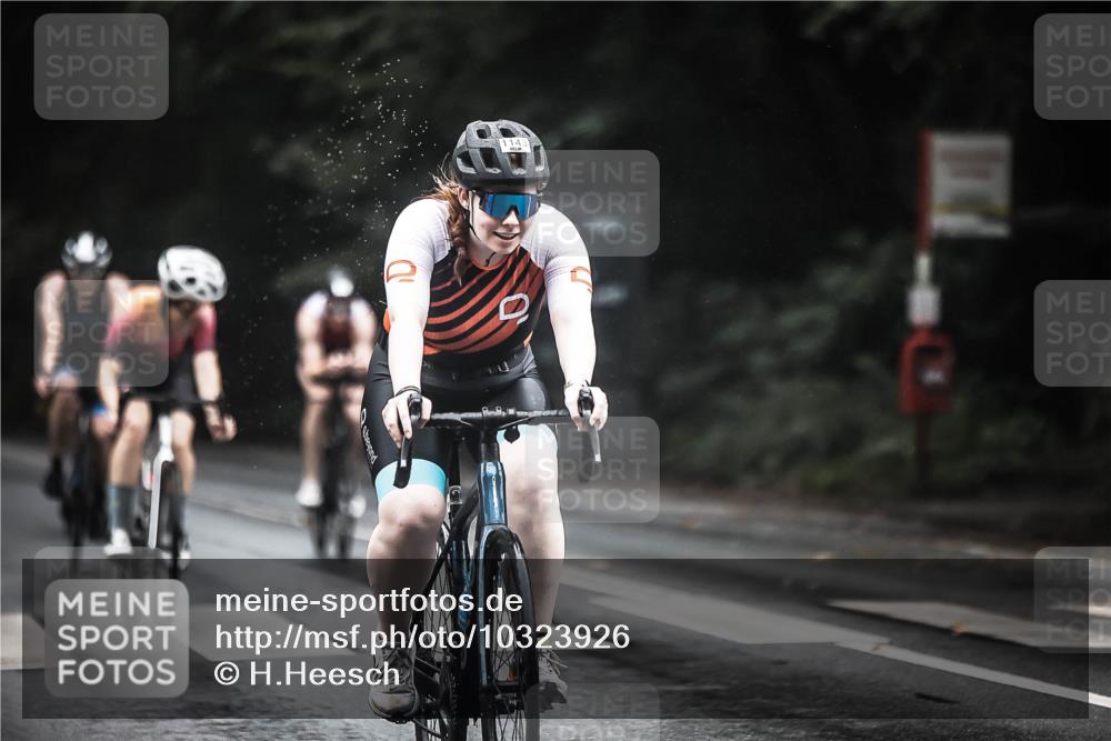 13.09.2026 - Stadtparktriathlon H.Heesch http://msf.ph/oto/10323926 13.09.2026 12:41:27 Radfahren 1093, 1099, 1131, 1143, 1224, 1235, 1300 meine-sportfotos.de