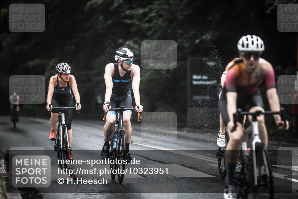 13.09.2026 - Stadtparktriathlon H.Heesch http://msf.ph/oto/10323951 13.09.2026 12:41:28 Radfahren 1093, 1099, 1131, 1143, 1187, 1224, 1235 meine-sportfotos.de
