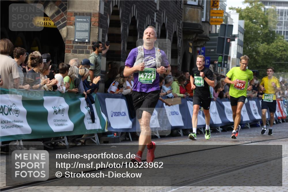13.09.2026 - 21. swb-Marathon Bremen Strokosch-Dieckow http://msf.ph/oto/10323962 13.09.2026 13:10:34 Ziel 604, 623, 957, 3959, 5532, 8033, 8064, 8709, 384, 1181, 1385, 1498, 1554, 2347, 4727, 5066, 5152, 5155, 5168, 5387, 5648, 7115, 9659, 13248 meine-sportfotos.de