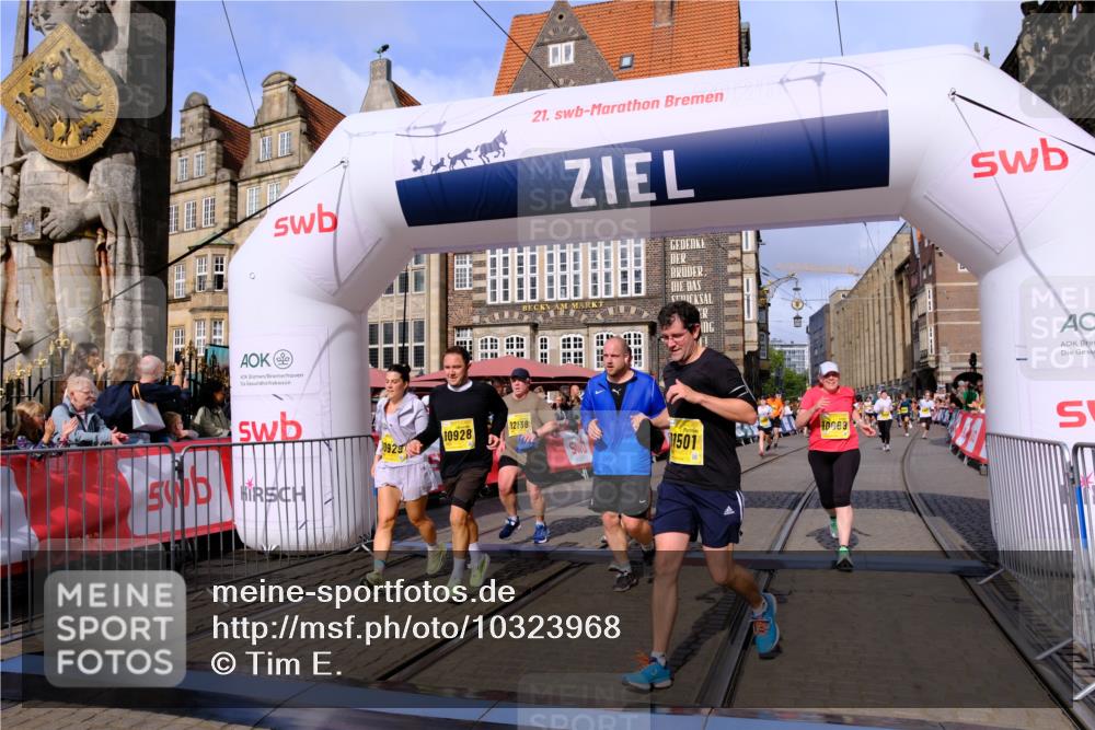 13.09.2026 - 21. swb-Marathon Bremen Tim E. http://msf.ph/oto/10323968 13.09.2026 10:59:59 Ziel 10147, 10236, 10355, 10669, 10745, 10928, 10929, 11054, 11056, 11089, 11194, 11207, 11419, 11501, 11519, 11594, 11803, 12138, 12242, 12243, 12480, 12481, 12527 meine-sportfotos.de