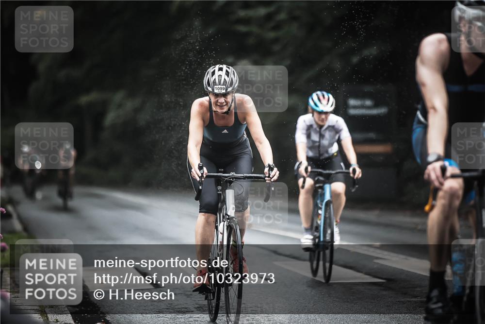 13.09.2026 - Stadtparktriathlon H.Heesch http://msf.ph/oto/10323973 13.09.2026 12:41:29 Radfahren 1093, 1099, 1131, 1143, 1187, 1224, 1235 meine-sportfotos.de