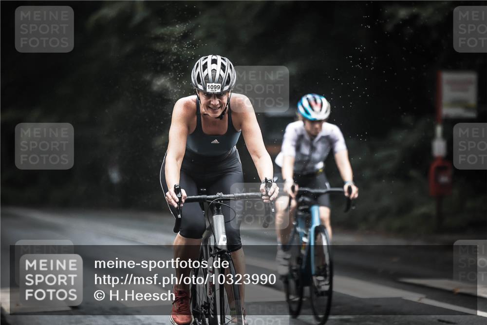 13.09.2026 - Stadtparktriathlon H.Heesch http://msf.ph/oto/10323990 13.09.2026 12:41:30 Radfahren 1086, 1093, 1099, 1131, 1143, 1187, 1224, 1235 meine-sportfotos.de