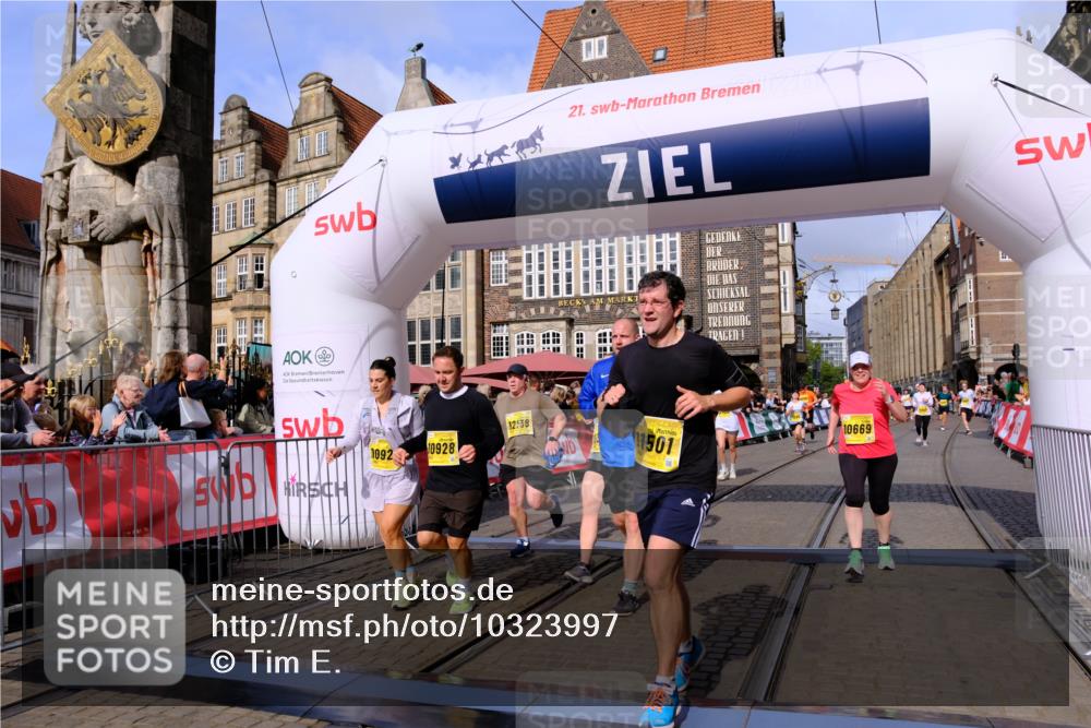 13.09.2026 - 21. swb-Marathon Bremen Tim E. http://msf.ph/oto/10323997 13.09.2026 11:00:00 Ziel 10147, 10236, 10355, 10669, 10928, 10929, 11054, 11056, 11089, 11194, 11419, 11501, 11594, 11803, 12138, 12242, 12243, 12480, 12481, 12527 meine-sportfotos.de