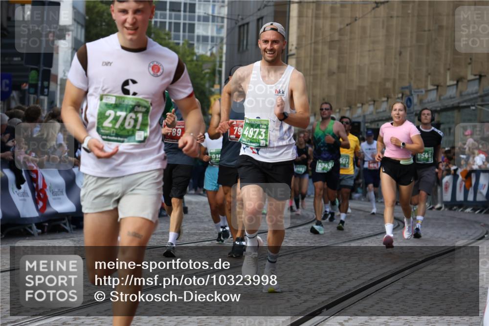 13.09.2026 - 21. swb-Marathon Bremen Strokosch-Dieckow http://msf.ph/oto/10323998 13.09.2026 13:24:52 Ziel 282, 789, 790, 1582, 3375, 3524, 3994, 4000, 5328, 5572, 5668, 5669, 5929, 5953, 6080, 7156, 7568, 8310, 8636, 8784, 8881, 9264, 9541, 9573, 9676, 10069, 10071, 10097, 972, 1080, 1166, 1264, 2322, 2761, 3105, 4091, 4113, 4507, 4918, 4973, 6079, 6360, 6544, 6943, 7409, 7854, 8245, 9073, 9152, 9360 meine-sportfotos.de