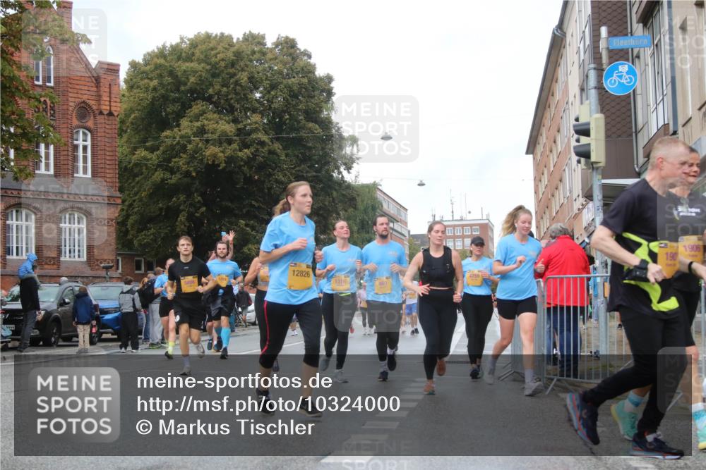13.09.2026 - Kiel Lauf Markus Tischler http://msf.ph/oto/10324000 13.09.2026 11:01:47 Fleethörn 12826, 4759, 1316, 5806, 460, 190, 2026, 1906 meine-sportfotos.de