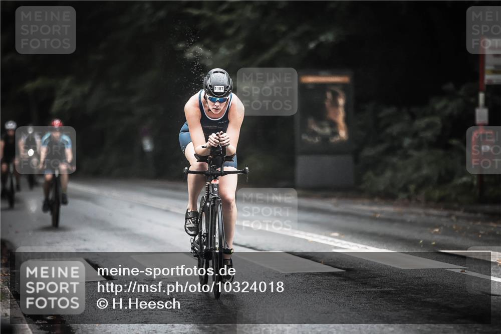 13.09.2026 - Stadtparktriathlon H.Heesch http://msf.ph/oto/10324018 13.09.2026 12:41:34 Radfahren 1086, 1093, 1099, 1131, 1187, 1224, 1235, 1249 meine-sportfotos.de