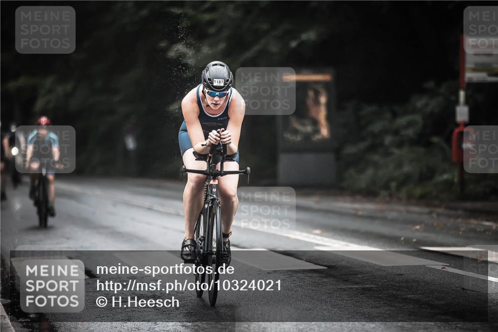 13.09.2026 - Stadtparktriathlon H.Heesch http://msf.ph/oto/10324021 13.09.2026 12:41:34 Radfahren 1086, 1093, 1099, 1131, 1187, 1224, 1235, 1249 meine-sportfotos.de