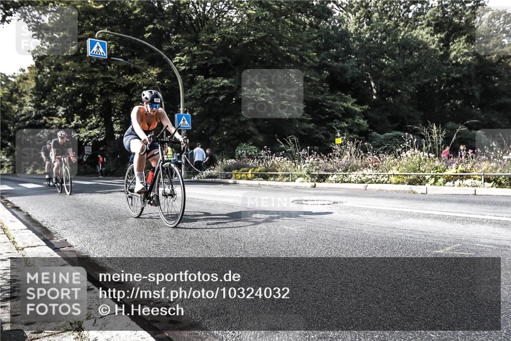 13.09.2026 - Stadtparktriathlon H.Heesch http://msf.ph/oto/10324032 13.09.2026 11:27:44 Radfahren 709, 721, 808, 817 meine-sportfotos.de