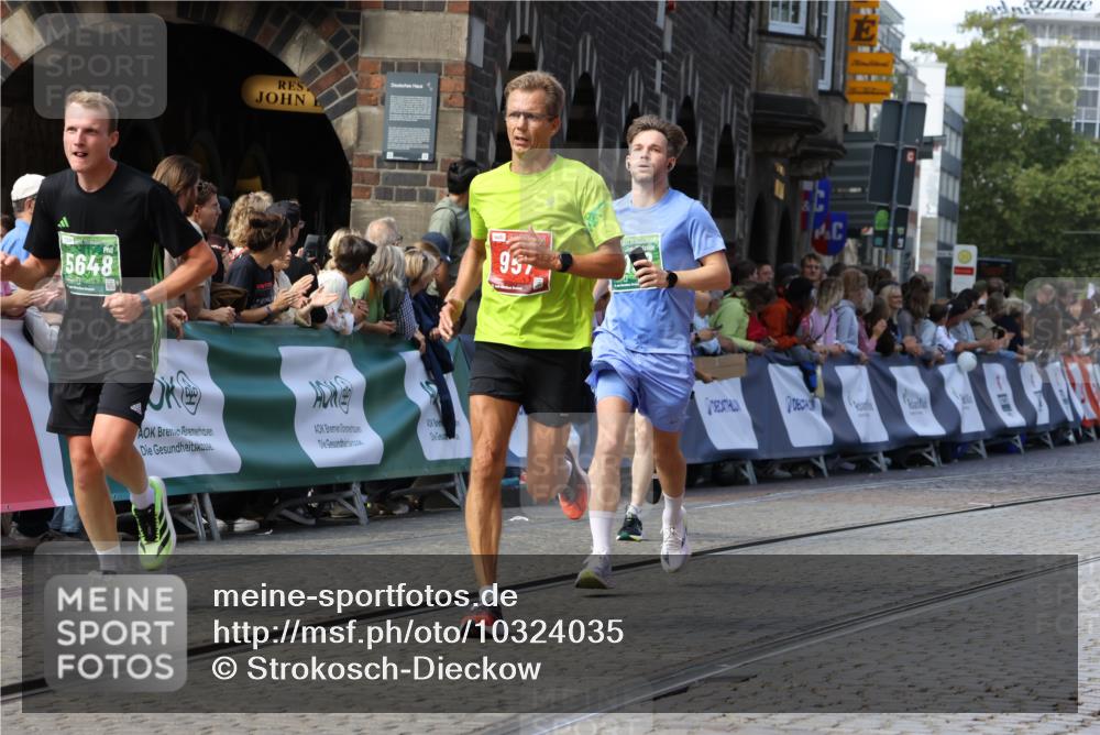 13.09.2026 - 21. swb-Marathon Bremen Strokosch-Dieckow http://msf.ph/oto/10324035 13.09.2026 13:10:37 Ziel 604, 957, 1277, 3959, 5532, 8033, 8064, 8709, 384, 1385, 1498, 2347, 4023, 5066, 5152, 5155, 5168, 5314, 5387, 5648, 7115, 7136, 9659, 13248 meine-sportfotos.de