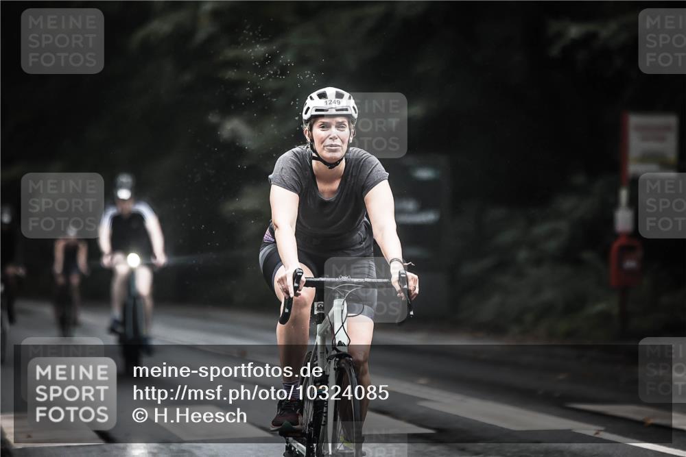 13.09.2026 - Stadtparktriathlon H.Heesch http://msf.ph/oto/10324085 13.09.2026 12:41:39 Radfahren 1058, 1085, 1086, 1094, 1187, 1243, 1249, 1264 meine-sportfotos.de