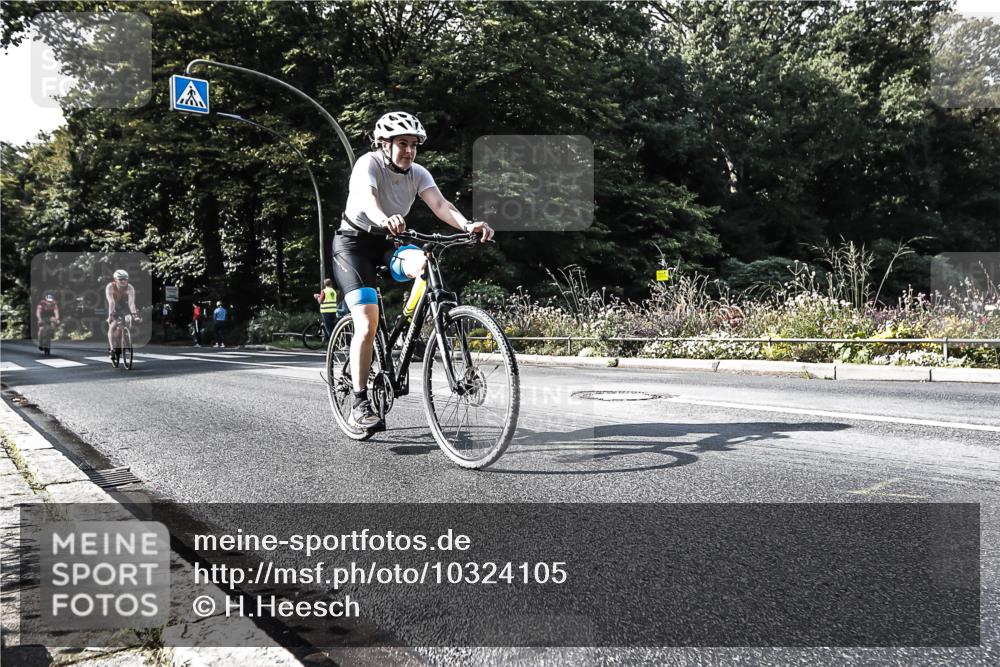 13.09.2026 - Stadtparktriathlon H.Heesch http://msf.ph/oto/10324105 13.09.2026 11:27:49 Radfahren 641, 702, 754, 769, 786 meine-sportfotos.de