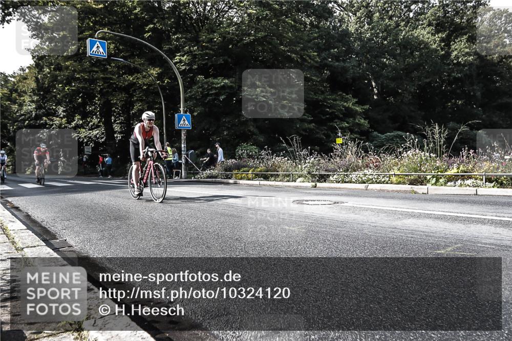13.09.2026 - Stadtparktriathlon H.Heesch http://msf.ph/oto/10324120 13.09.2026 11:27:50 Radfahren 641, 702, 716, 754, 769, 786 meine-sportfotos.de