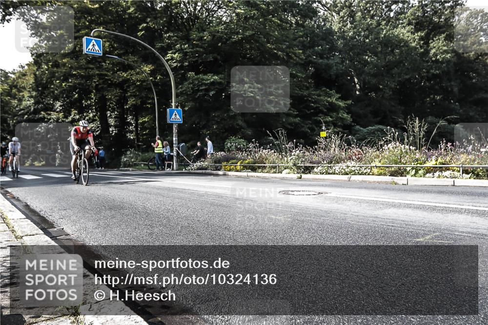 13.09.2026 - Stadtparktriathlon H.Heesch http://msf.ph/oto/10324136 13.09.2026 11:27:51 Radfahren 641, 702, 706, 716, 754, 769, 786 meine-sportfotos.de