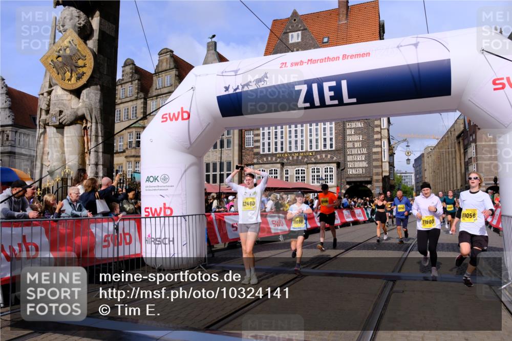 13.09.2026 - 21. swb-Marathon Bremen Tim E. http://msf.ph/oto/10324141 13.09.2026 11:00:03 Ziel 10236, 10355, 10669, 10691, 10928, 10929, 11054, 11056, 11089, 11194, 11419, 11427, 11501, 11594, 11637, 11803, 11904, 12138, 12242, 12243, 12388, 12480, 12527 meine-sportfotos.de