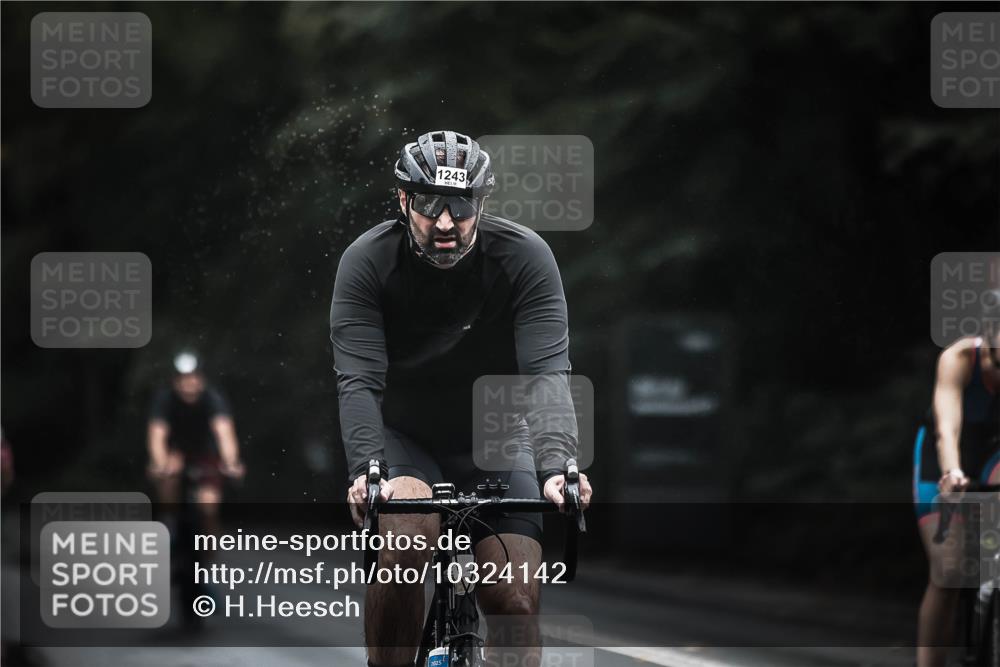13.09.2026 - Stadtparktriathlon H.Heesch http://msf.ph/oto/10324142 13.09.2026 12:41:43 Radfahren 1058, 1085, 1094, 1145, 1243, 1249, 1264 meine-sportfotos.de