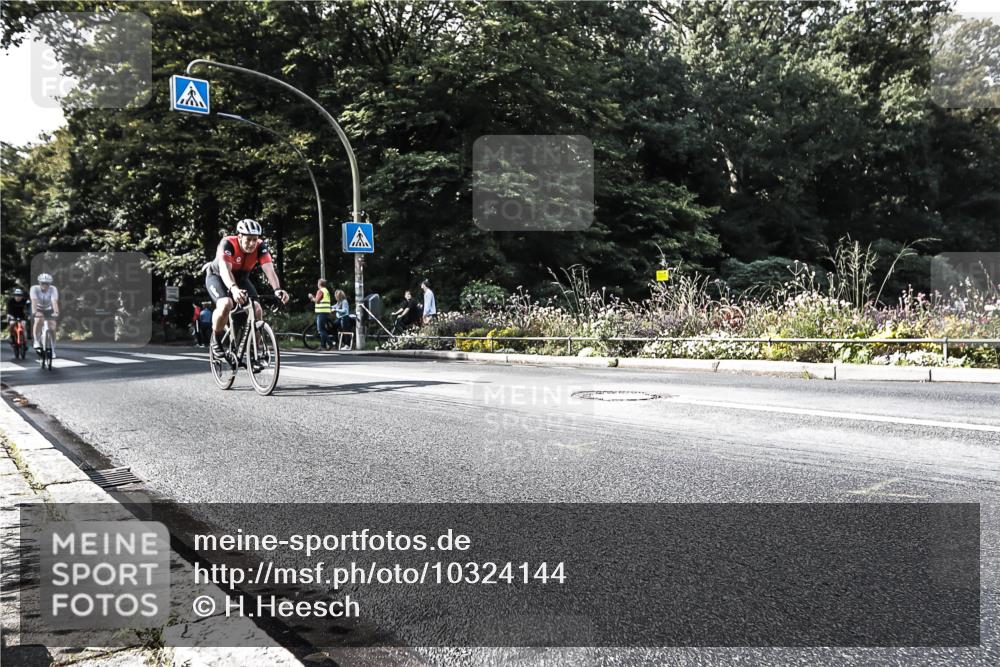 13.09.2026 - Stadtparktriathlon H.Heesch http://msf.ph/oto/10324144 13.09.2026 11:27:51 Radfahren 641, 702, 706, 716, 754, 769, 786 meine-sportfotos.de