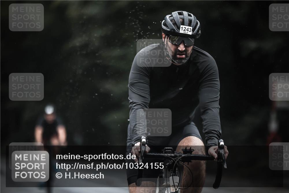13.09.2026 - Stadtparktriathlon H.Heesch http://msf.ph/oto/10324155 13.09.2026 12:41:43 Radfahren 1058, 1085, 1094, 1145, 1243, 1249, 1264 meine-sportfotos.de