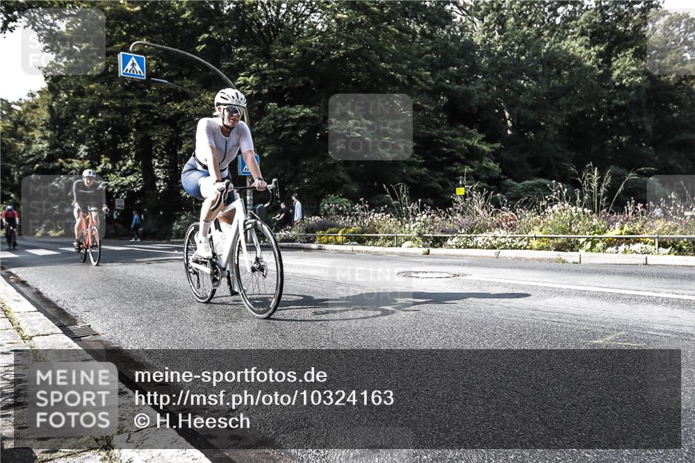 13.09.2026 - Stadtparktriathlon H.Heesch http://msf.ph/oto/10324163 13.09.2026 11:27:53 Radfahren 641, 702, 706, 716, 731, 754 meine-sportfotos.de