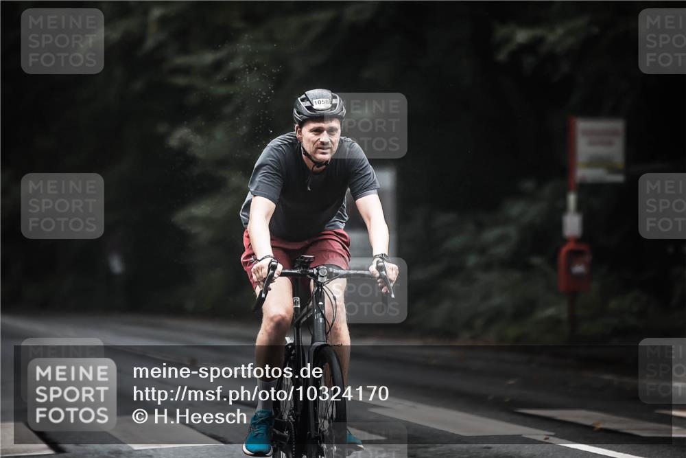 13.09.2026 - Stadtparktriathlon H.Heesch http://msf.ph/oto/10324170 13.09.2026 12:41:45 Radfahren 1058, 1085, 1094, 1145, 1243, 1249, 1264 meine-sportfotos.de