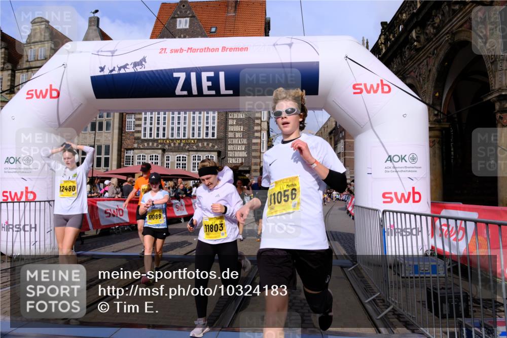 13.09.2026 - 21. swb-Marathon Bremen Tim E. http://msf.ph/oto/10324183 13.09.2026 11:00:05 Ziel 10175, 10236, 10355, 10669, 10691, 10928, 10929, 11054, 11056, 11089, 11194, 11419, 11427, 11501, 11637, 11803, 11904, 12138, 12238, 12239, 12242, 12243, 12388, 12480, 12527 meine-sportfotos.de