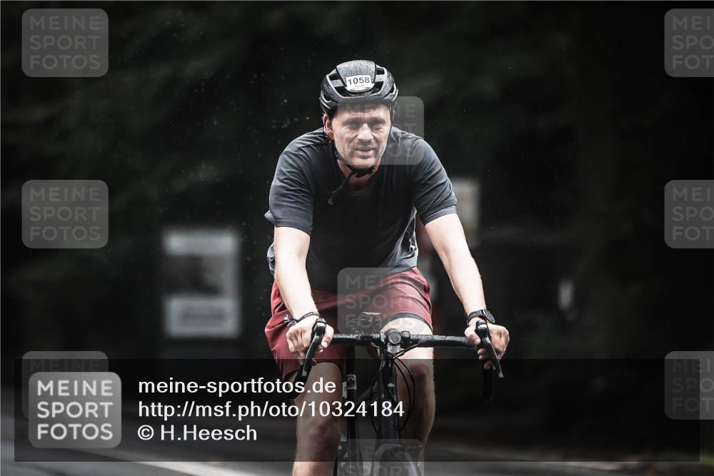 13.09.2026 - Stadtparktriathlon H.Heesch http://msf.ph/oto/10324184 13.09.2026 12:41:46 Radfahren 1058, 1085, 1094, 1145, 1243, 1264 meine-sportfotos.de