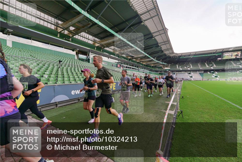 13.09.2026 - 21. swb-Marathon Bremen Michael Burmester http://msf.ph/oto/10324213 13.09.2026 13:26:52 Laufen im Stadion 186, 202, 357, 364, 390, 530, 543, 597, 645, 833, 966, 1077, 1283, 1410, 1412, 1443, 1459, 1473, 1487, 1530, 1608, 1618, 1700, 1744, 1769, 1828, 1953, 1961, 2058, 2273, 2298, 2308, 2309, 2382, 2384, 2388, 2404, 2428, 2507, 2508, 2542, 2558, 2576, 2582, 2592, 2656, 2675, 2725, 2748, 2762, 2817, 2875, 2876, 2923, 2965, 2970, 3045, 3047, 3050, 3062, 3073, 3084, 3097, 3172, 3184, 3219, 3359, 3433, 3540, 3592, 3629, 3756, 3885, 3907, 3978 meine-sportfotos.de