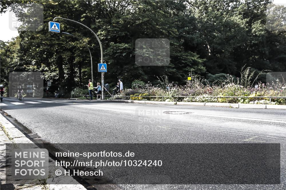 13.09.2026 - Stadtparktriathlon H.Heesch http://msf.ph/oto/10324240 13.09.2026 11:27:58 Radfahren 633, 713, 731, 796 meine-sportfotos.de