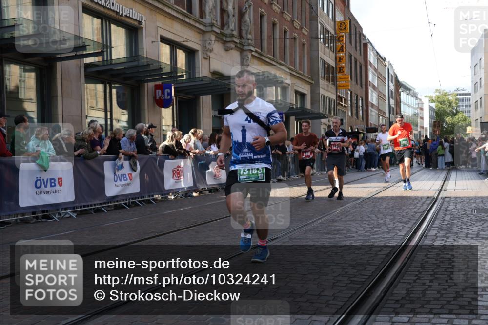 13.09.2026 - 21. swb-Marathon Bremen Strokosch-Dieckow http://msf.ph/oto/10324241 13.09.2026 13:19:21 Ziel 161, 461, 926, 1010, 1232, 1281, 1468, 1535, 1642, 2870, 2906, 3319, 3966, 4101, 4455, 4479, 4480, 4977, 4978, 7037, 7140, 7268, 7655, 7945, 8153, 8185, 9082, 9359, 9984, 13163, 189, 666, 1599, 2007, 2390, 2423, 2535, 3182, 3508, 4319, 4819, 4857, 5172, 5371, 6008, 6137, 6633, 7647, 7686, 7754, 9512, 9552, 9638, 9805 meine-sportfotos.de