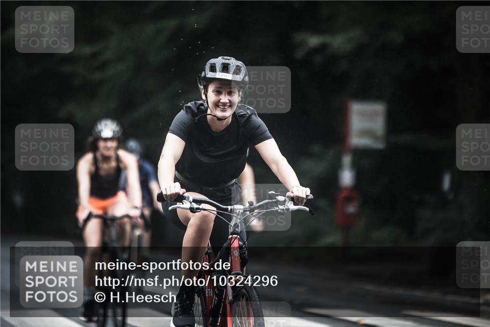 13.09.2026 - Stadtparktriathlon H.Heesch http://msf.ph/oto/10324296 13.09.2026 12:42:00 Radfahren 1089, 1107, 1147, 1161, 1184, 1196, 1210, 1234, 1253, 1276, 1284, 1287, 1292, 1293 meine-sportfotos.de