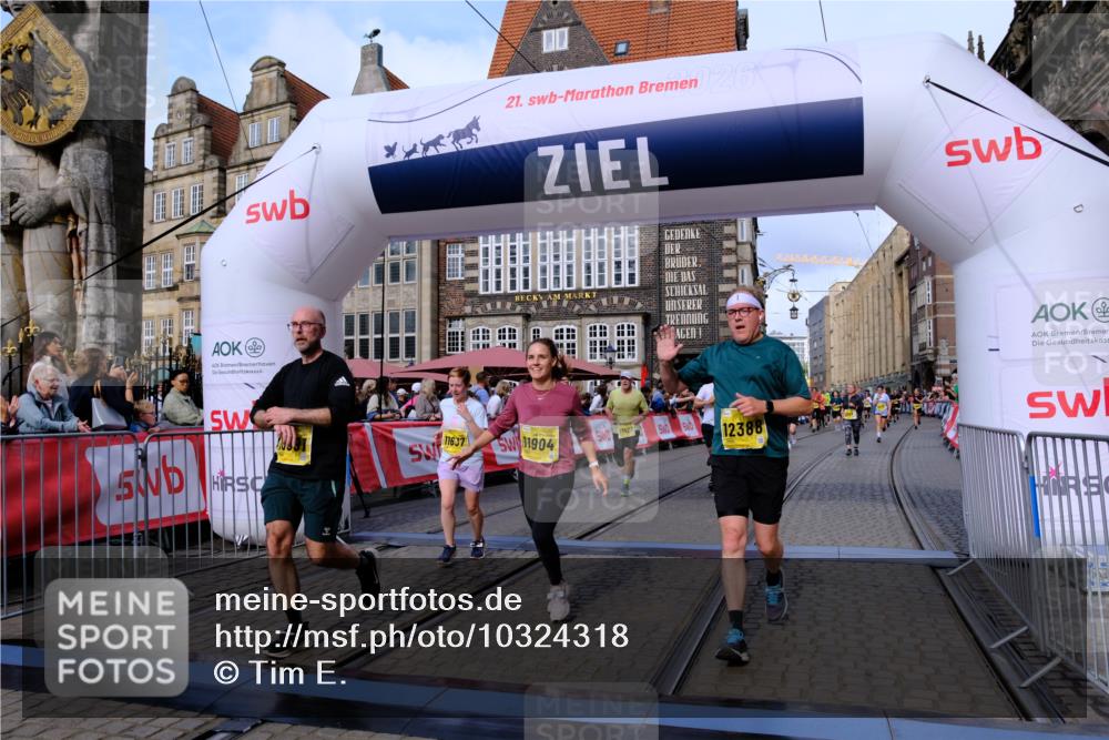 13.09.2026 - 21. swb-Marathon Bremen Tim E. http://msf.ph/oto/10324318 13.09.2026 11:00:10 Ziel 10175, 10236, 10355, 10669, 10691, 10867, 10928, 10929, 11054, 11056, 11071, 11089, 11194, 11250, 11419, 11427, 11445, 11501, 11637, 11803, 11879, 11904, 12138, 12238, 12239, 12242, 12243, 12388, 12480 meine-sportfotos.de