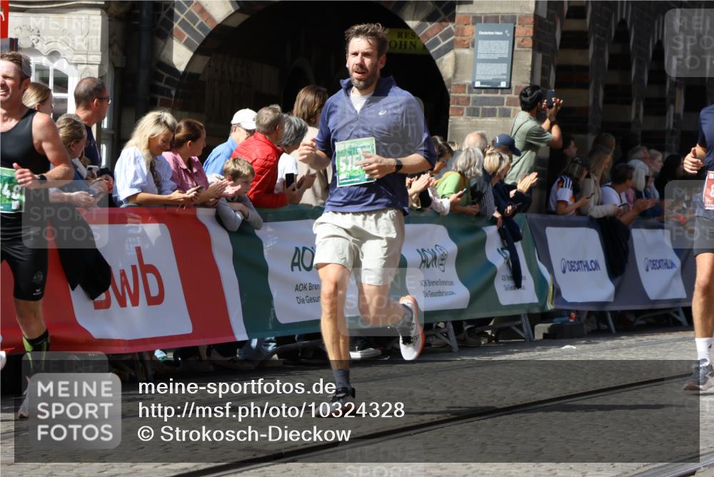 13.09.2026 - 21. swb-Marathon Bremen Strokosch-Dieckow http://msf.ph/oto/10324328 13.09.2026 13:10:46 Ziel 604, 640, 1277, 2605, 3959, 5532, 5620, 6267, 7881, 8033, 8064, 8709, 384, 697, 1385, 2021, 2759, 4023, 4475, 4571, 5079, 5155, 5168, 5314, 5387, 6657, 7115, 7136, 9622, 9659 meine-sportfotos.de