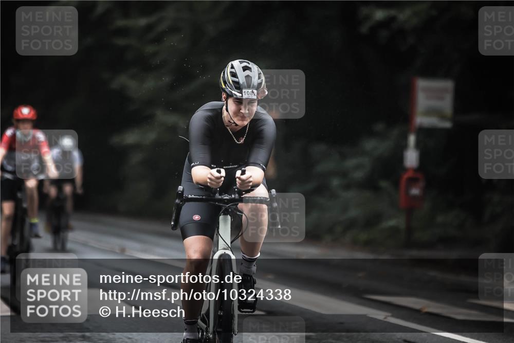 13.09.2026 - Stadtparktriathlon H.Heesch http://msf.ph/oto/10324338 13.09.2026 12:42:03 Radfahren 1089, 1107, 1161, 1184, 1196, 1210, 1253, 1276, 1284, 1287, 1292, 1293 meine-sportfotos.de