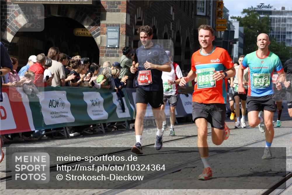 13.09.2026 - 21. swb-Marathon Bremen Strokosch-Dieckow http://msf.ph/oto/10324364 13.09.2026 13:10:47 Ziel 604, 640, 1181, 1277, 2605, 3959, 4727, 5532, 5620, 6267, 7881, 8033, 8064, 8709, 384, 697, 2021, 2759, 4023, 4475, 4571, 5079, 5168, 5314, 6471, 6657, 7115, 7136, 9622 meine-sportfotos.de