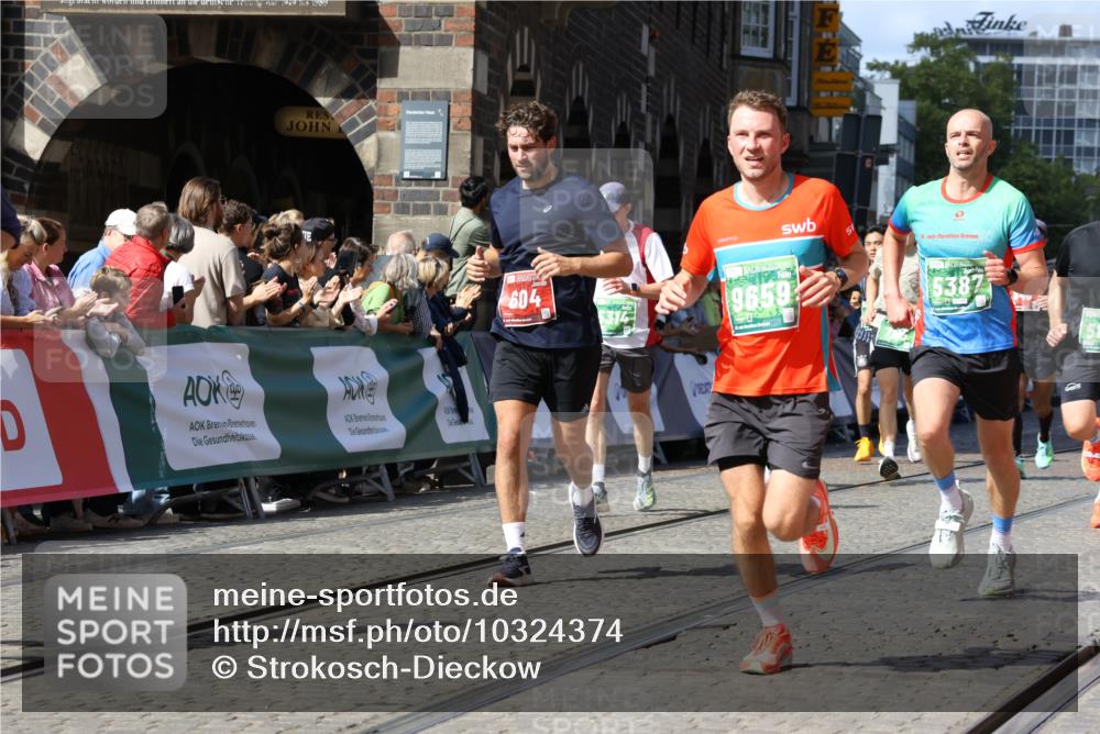 13.09.2026 - 21. swb-Marathon Bremen Strokosch-Dieckow http://msf.ph/oto/10324374 13.09.2026 13:10:47 Ziel 604, 640, 1181, 1277, 2605, 3959, 4727, 5532, 5620, 6267, 7881, 8033, 8064, 8709, 384, 697, 2021, 2759, 4023, 4475, 4571, 5079, 5168, 5314, 6471, 6657, 7115, 7136, 9622 meine-sportfotos.de