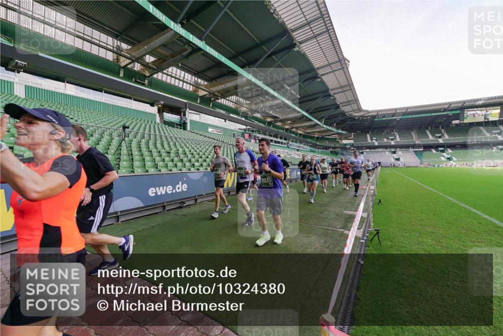 13.09.2026 - 21. swb-Marathon Bremen Michael Burmester http://msf.ph/oto/10324380 13.09.2026 13:27:10 Laufen im Stadion 186, 202, 357, 364, 390, 530, 597, 645, 726, 833, 888, 1077, 1283, 1412, 1473, 1487, 1530, 1608, 1618, 1700, 1744, 1769, 1828, 1958, 1961, 1984, 2236, 2273, 2309, 2382, 2384, 2388, 2404, 2428, 2502, 2507, 2508, 2542, 2558, 2576, 2582, 2592, 2656, 2675, 2725, 2748, 2817, 2875, 2876, 2923, 2965, 2970, 3045, 3047, 3050, 3062, 3073, 3084, 3097, 3172, 3184, 3219, 3359, 3433, 3540, 3592, 3629, 3756, 3885, 3907, 3978, 4457, 4660 meine-sportfotos.de