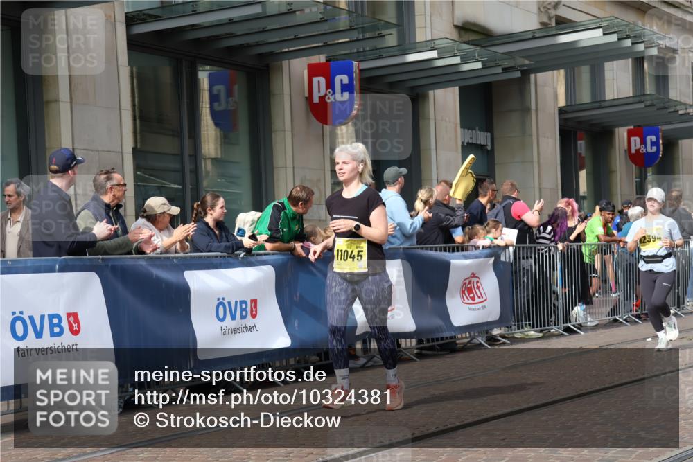 13.09.2026 - 21. swb-Marathon Bremen Strokosch-Dieckow http://msf.ph/oto/10324381 13.09.2026 11:00:16 Ziel 10263, 10272, 10275, 10306, 10369, 10677, 10801, 11045, 11126, 11129, 11162, 11180, 11343, 11475, 11556, 11687, 11708, 11769, 11797, 11838, 11959, 12018, 12291, 12394, 12430, 12530, 12531, 10144, 10175, 10758, 10810, 10867, 11016, 11071, 11129, 11158, 11159, 11160, 11250, 11259, 11445, 11453, 11524, 11525, 11528, 11547, 11587, 11588, 11589, 11623, 11879, 11907, 12105, 12106, 12123, 12190, 12238, 12239, 12274, 12291, 12352, 12394 meine-sportfotos.de