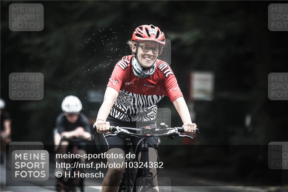 13.09.2026 - Stadtparktriathlon H.Heesch http://msf.ph/oto/10324382 13.09.2026 12:42:05 Radfahren 1089, 1107, 1161, 1184, 1196, 1210, 1276, 1284, 1287, 1292, 1293 meine-sportfotos.de