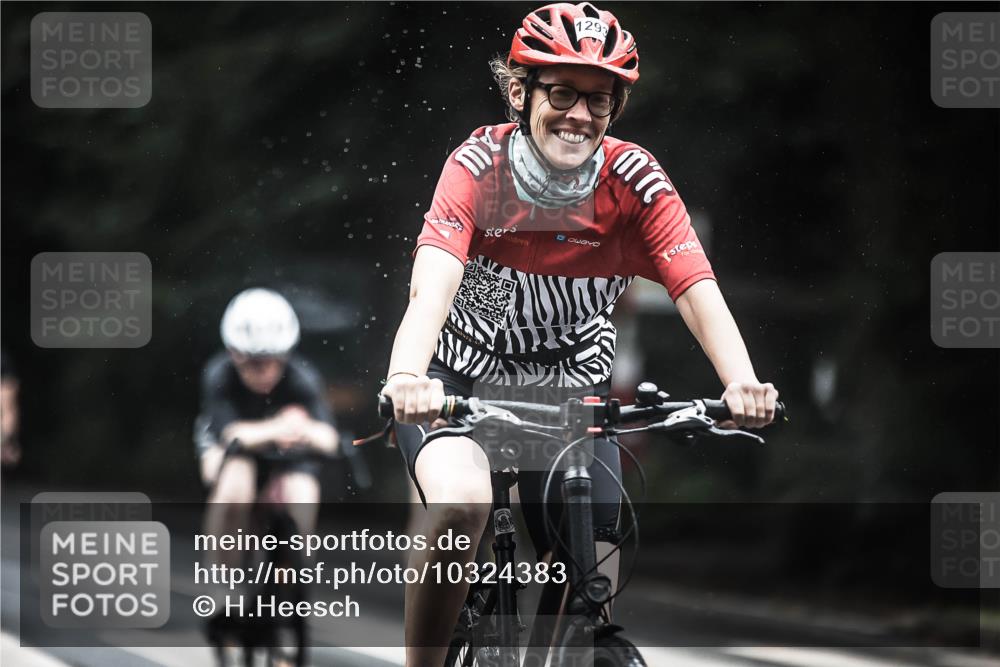 13.09.2026 - Stadtparktriathlon H.Heesch http://msf.ph/oto/10324383 13.09.2026 12:42:05 Radfahren 1089, 1107, 1161, 1184, 1196, 1210, 1276, 1284, 1287, 1292, 1293 meine-sportfotos.de
