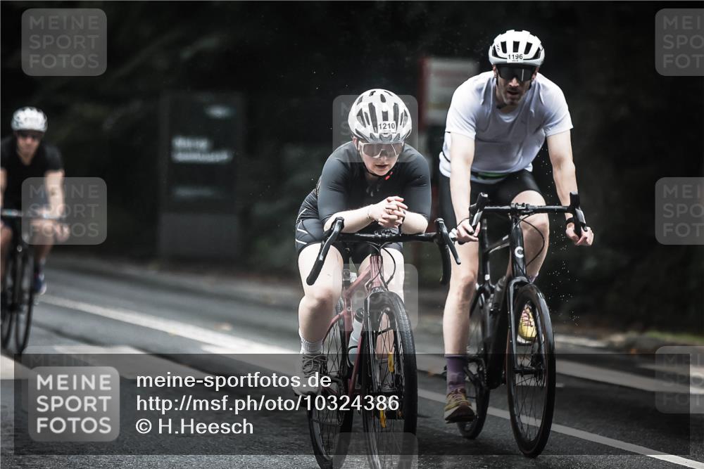 13.09.2026 - Stadtparktriathlon H.Heesch http://msf.ph/oto/10324386 13.09.2026 12:42:06 Radfahren 1089, 1107, 1161, 1196, 1210, 1276, 1284, 1292, 1293 meine-sportfotos.de