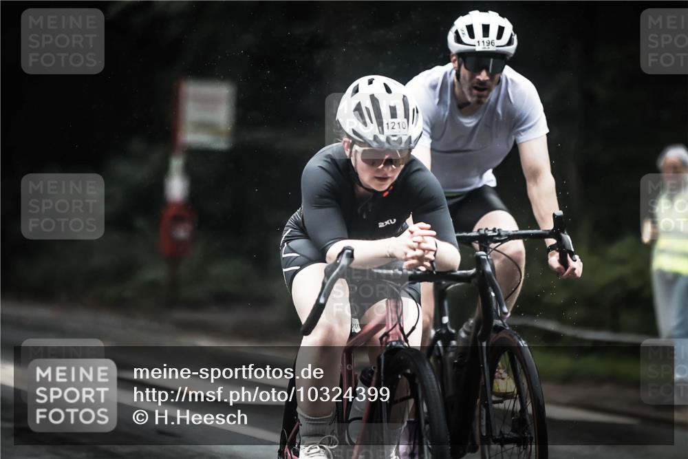13.09.2026 - Stadtparktriathlon H.Heesch http://msf.ph/oto/10324399 13.09.2026 12:42:06 Radfahren 1089, 1107, 1161, 1196, 1210, 1276, 1284, 1292, 1293 meine-sportfotos.de