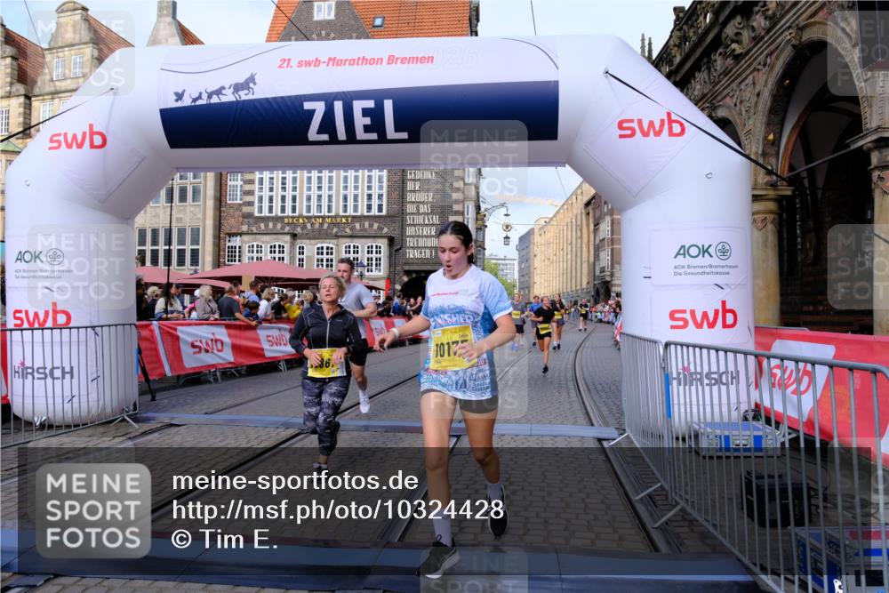 13.09.2026 - 21. swb-Marathon Bremen Tim E. http://msf.ph/oto/10324428 13.09.2026 11:00:14 Ziel 10175, 10236, 10691, 10758, 10867, 11054, 11056, 11071, 11089, 11158, 11159, 11160, 11250, 11259, 11427, 11445, 11453, 11524, 11525, 11528, 11637, 11803, 11879, 11904, 12123, 12238, 12239, 12242, 12243, 12274, 12388, 12480 meine-sportfotos.de