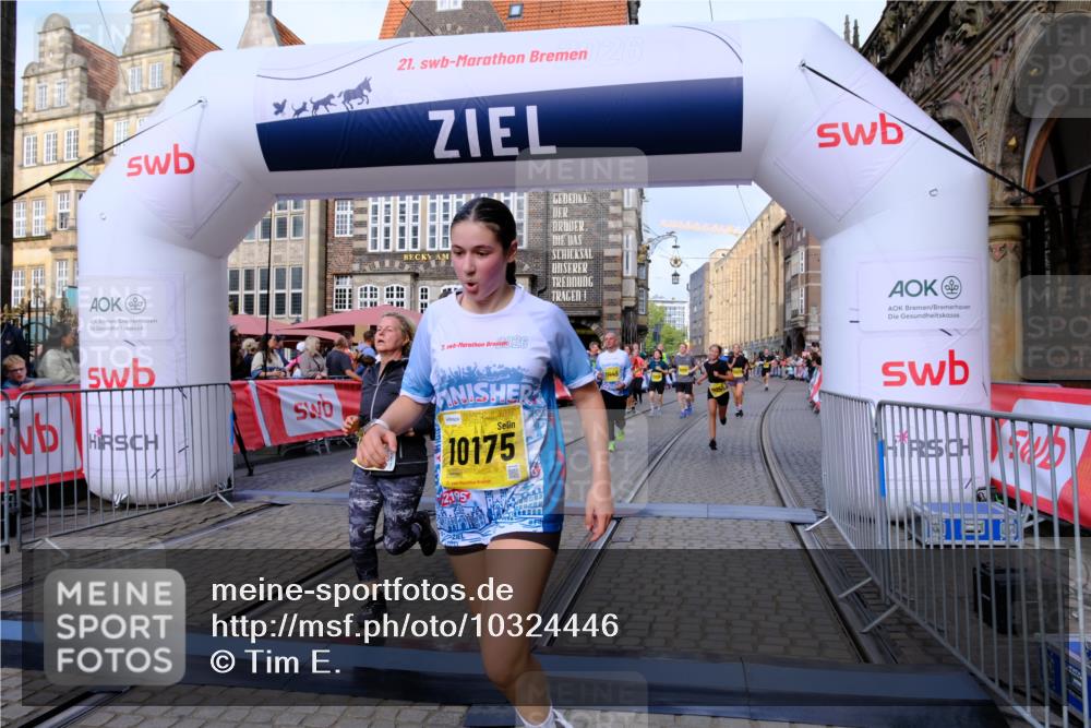 13.09.2026 - 21. swb-Marathon Bremen Tim E. http://msf.ph/oto/10324446 13.09.2026 11:00:14 Ziel 10175, 10236, 10691, 10758, 10867, 11054, 11056, 11071, 11089, 11158, 11159, 11160, 11250, 11259, 11427, 11445, 11453, 11524, 11525, 11528, 11637, 11803, 11879, 11904, 12123, 12238, 12239, 12242, 12243, 12274, 12388, 12480 meine-sportfotos.de