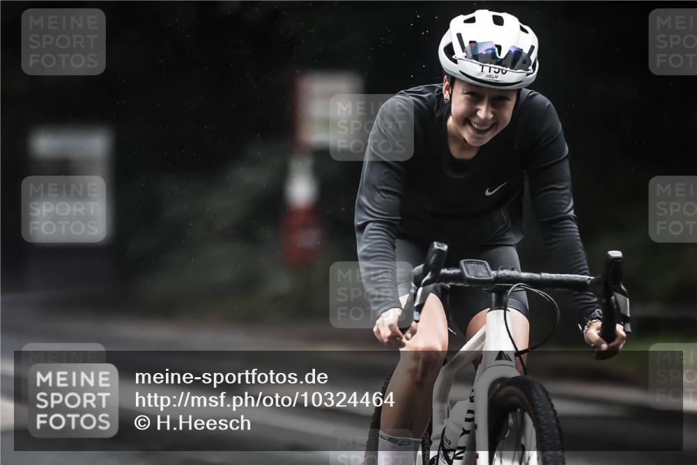 13.09.2026 - Stadtparktriathlon H.Heesch http://msf.ph/oto/10324464 13.09.2026 12:42:17 Radfahren 1150, 1168, 1177, 1288 meine-sportfotos.de